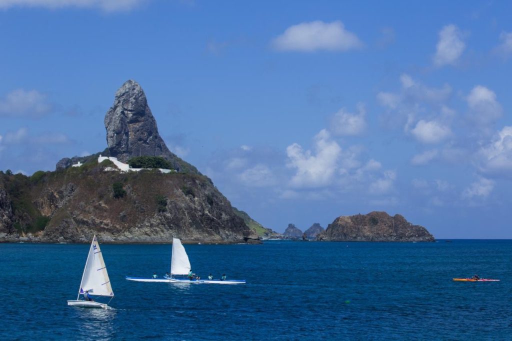 Navegação sustentável em Fernando de Noronha