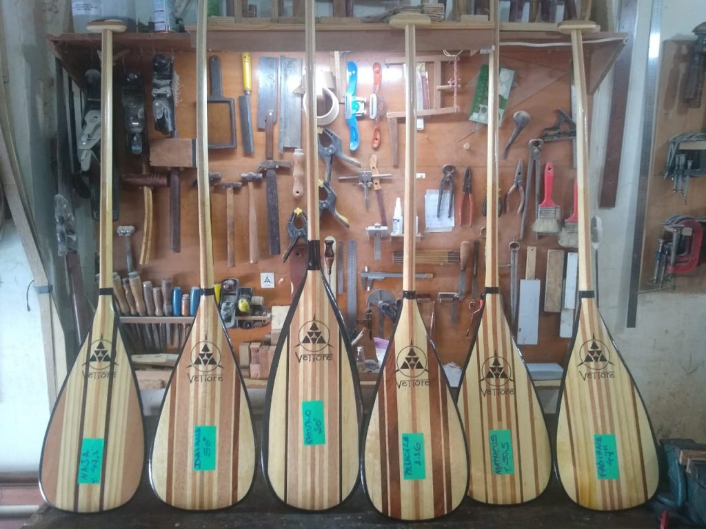 Remo de canoa havaiana